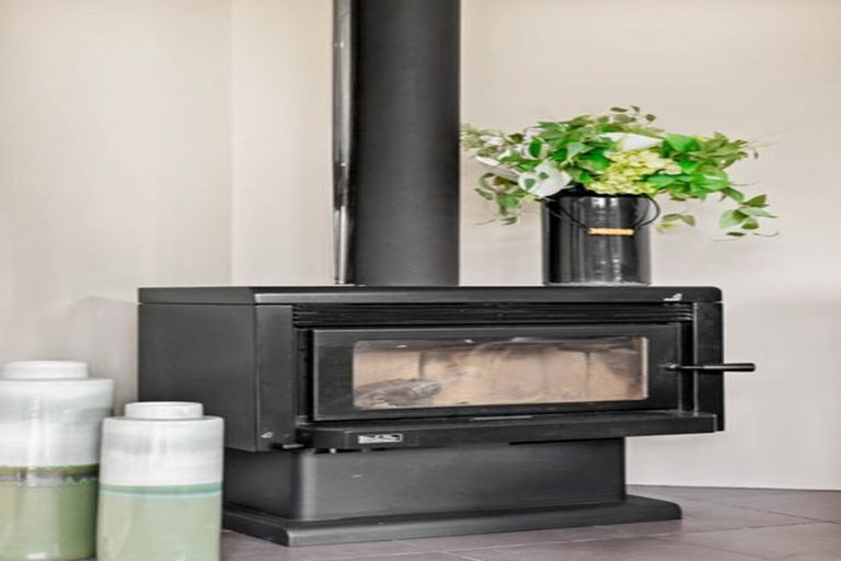 Photo of property in 35 Greig Place, Pukekohe, 2120