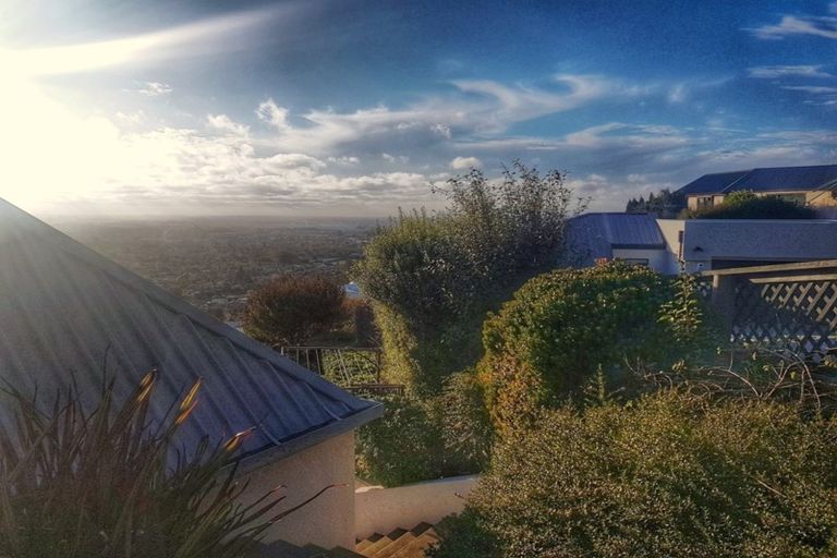 Photo of property in 33 Lookaway Place, Huntsbury, Christchurch, 8022