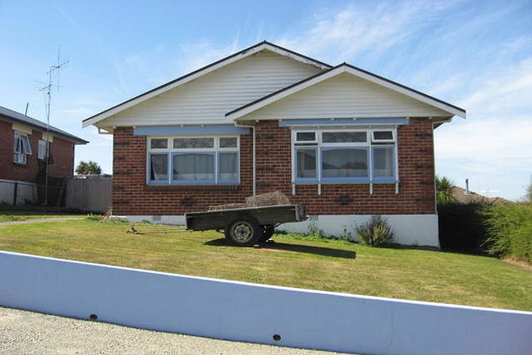 Photo of property in 12 Livingstone Street, West End, Timaru, 7910