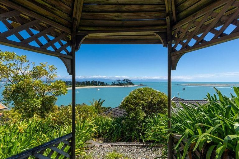 Photo of property in 393 Wakefield Quay, Stepneyville, Nelson, 7010