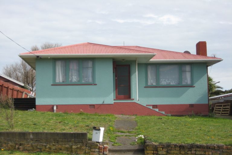 Photo of property in 11 Glenn Street, Castlecliff, Whanganui, 4501