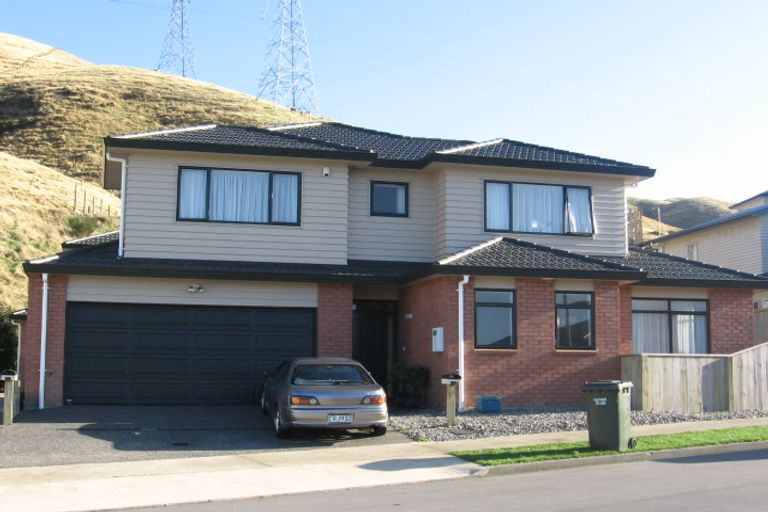 Photo of property in 69a Amesbury Drive, Churton Park, Wellington, 6037