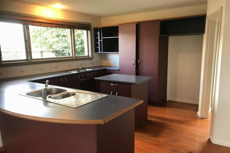 Photo of property in 63 Sevenoaks Drive, Bryndwr, Christchurch, 8053