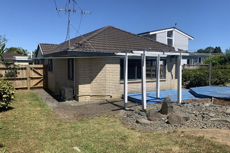 Photo of property in 1/15 Picton Street, Papatoetoe, Auckland, 2024