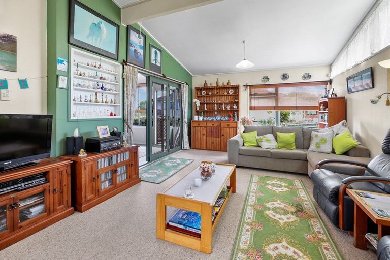 Photo of property in 38 Houchens Road, Glenview, Hamilton, 3206