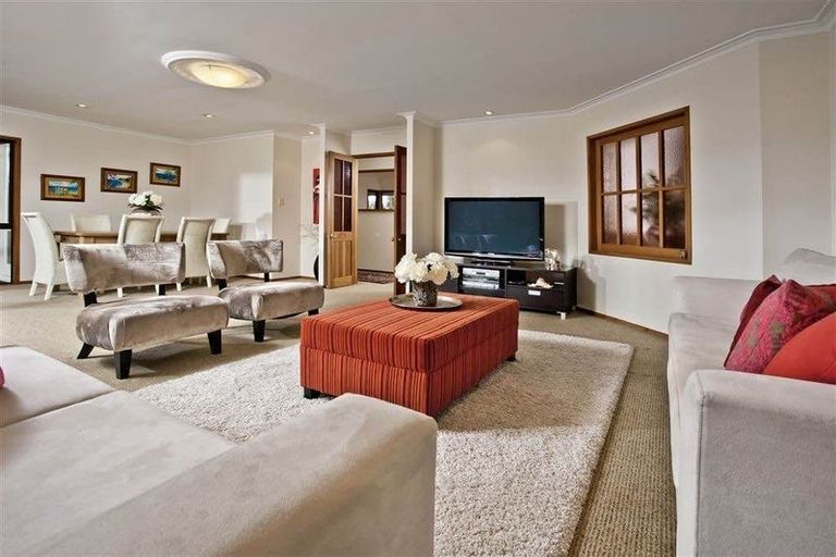 Photo of property in 6 Shiloh Way, Greenhithe, Auckland, 0632