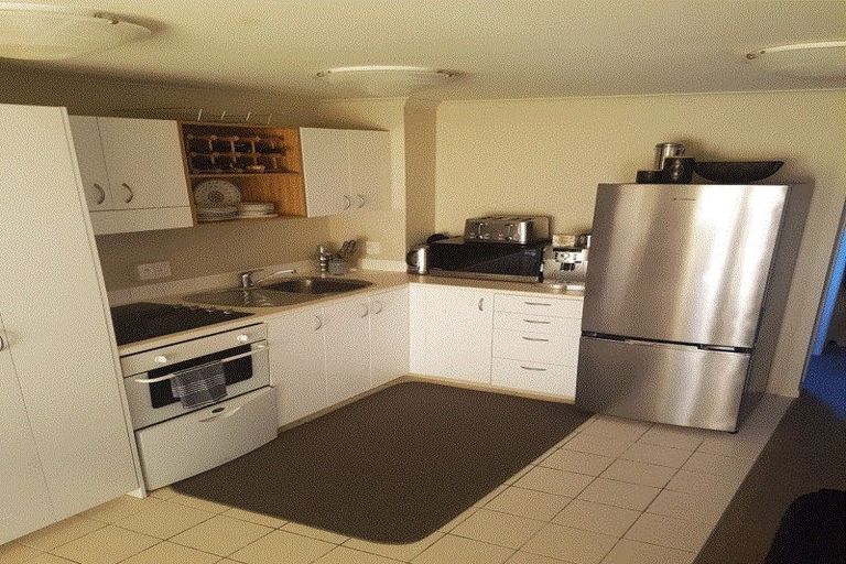 Photo of property in 25/8 Carolina Place, Albany, Auckland, 0632