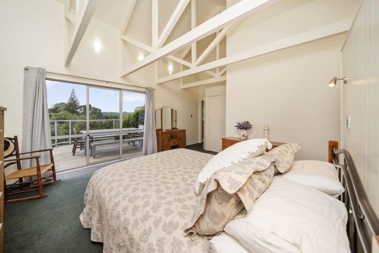 Photo of property in 127 Wairau Road, Oakura, 4314