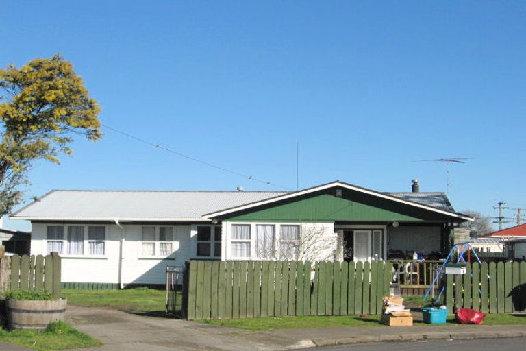 Photo of property in 7 Evans Place, Papakura, 2110