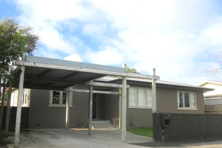 Photo of property in 23 Burns Avenue, Takaro, Palmerston North, 4412