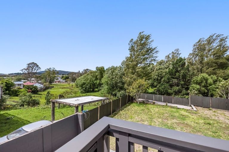 Photo of property in 54 Norana Road, Timberlea, Upper Hutt, 5018