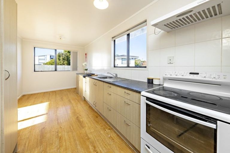 Photo of property in 8 Antalya Place, Manurewa, Auckland, 2102