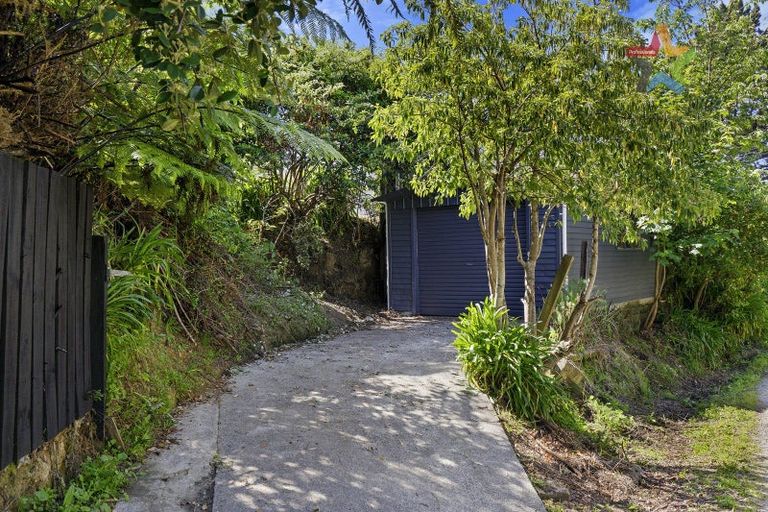 Photo of property in 40 Logie Street, Stokes Valley, Lower Hutt, 5019