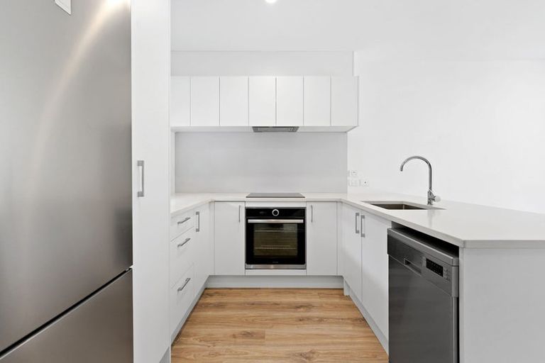 Photo of property in 10 Rara Lane, Manukau, Auckland, 2104