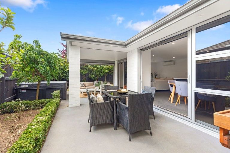 Photo of property in 21 Kahuparere Crescent, Pyes Pa, Tauranga, 3112