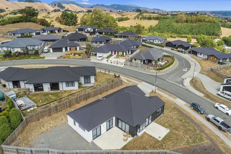 Photo of property in 52 Katania Heights, Brightwater, 7022