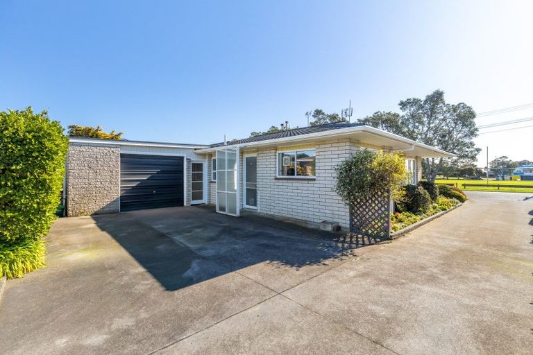 Photo of property in 1/95 Wallace Place, Westown, New Plymouth, 4310