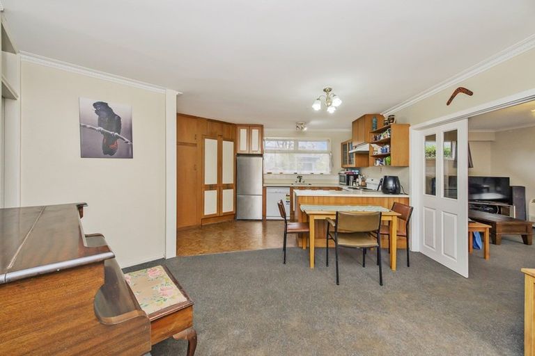 Photo of property in 23 Egmont Place, Bishopdale, Christchurch, 8051
