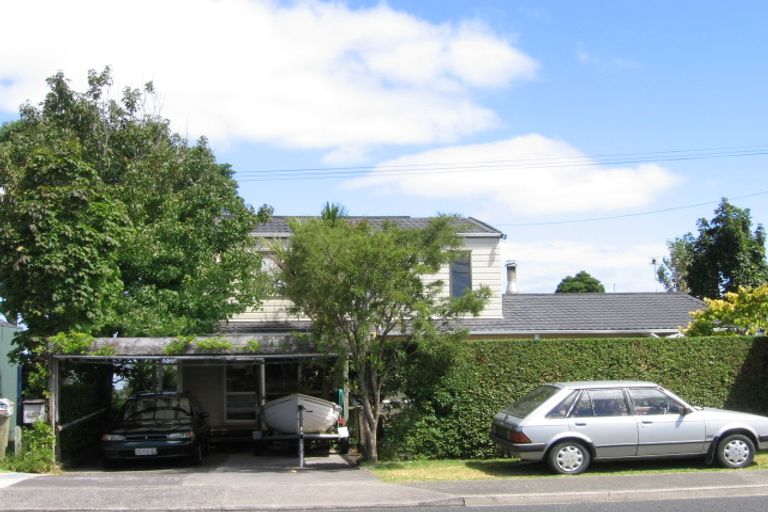 Photo of property in 62a Rangatira Road, Beach Haven, Auckland, 0626