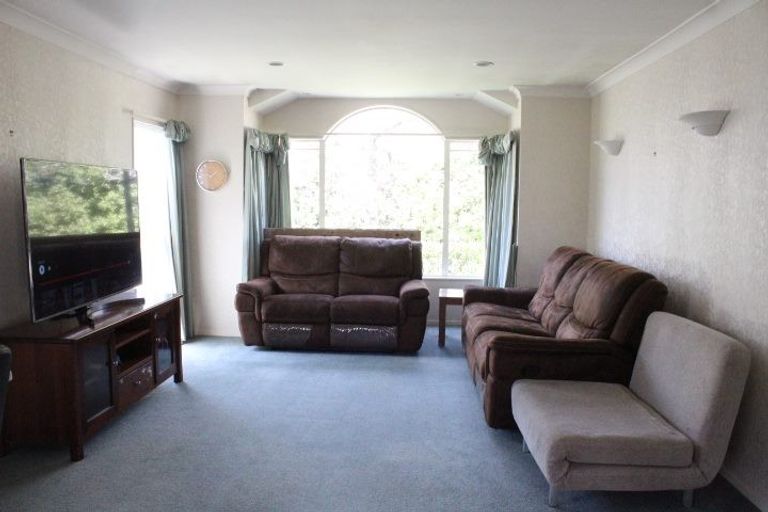 Photo of property in 27 Oakridge Way, Northpark, Auckland, 2013