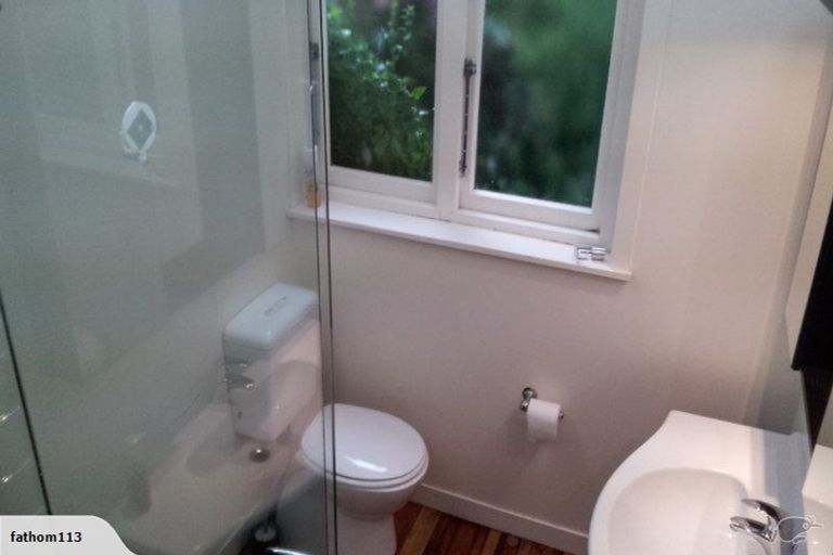 Photo of property in 64a Northland Road, Northland, Wellington, 6012