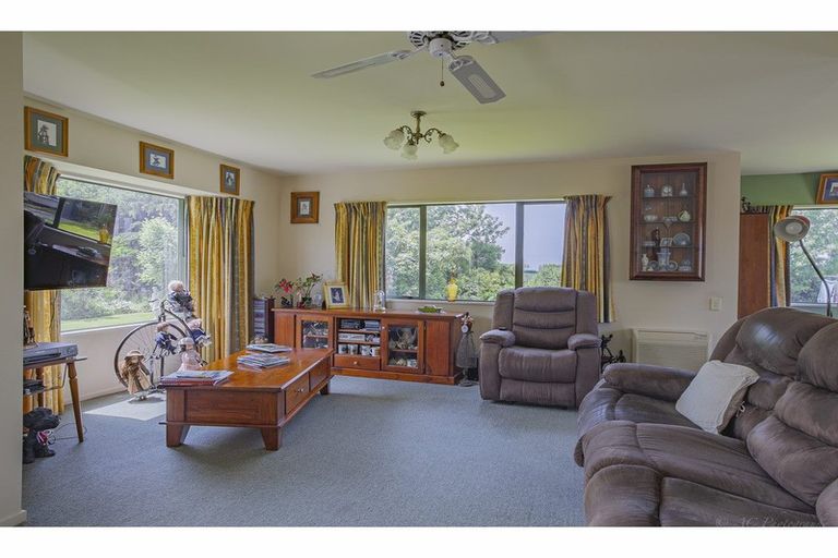 Photo of property in 393 Naughton Road, Kerrytown, Timaru, 7975