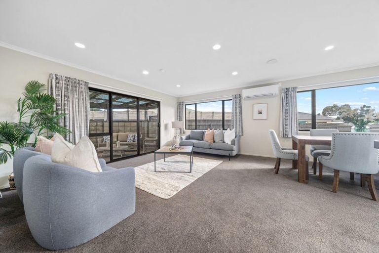 Photo of property in 3a Marchant Place, Westown, New Plymouth, 4310