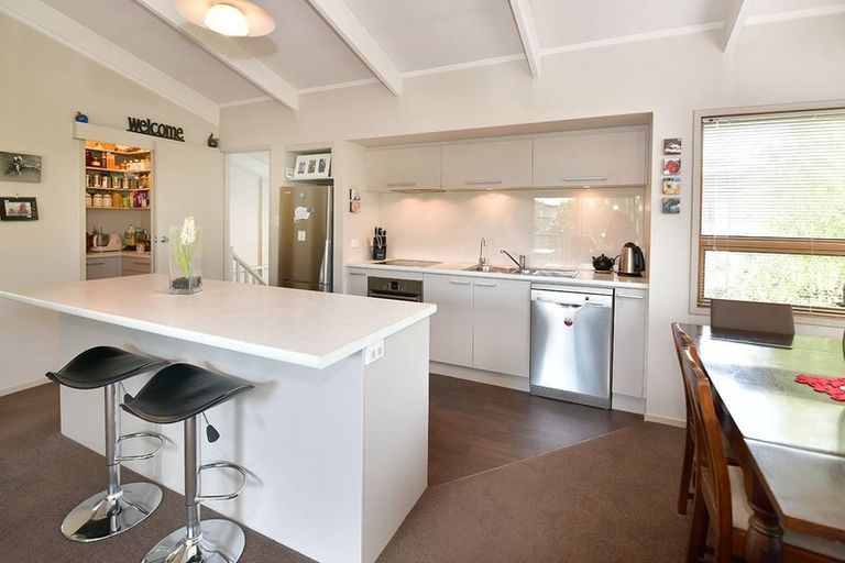 Photo of property in 119 Rosario Crescent, Red Beach, 0932