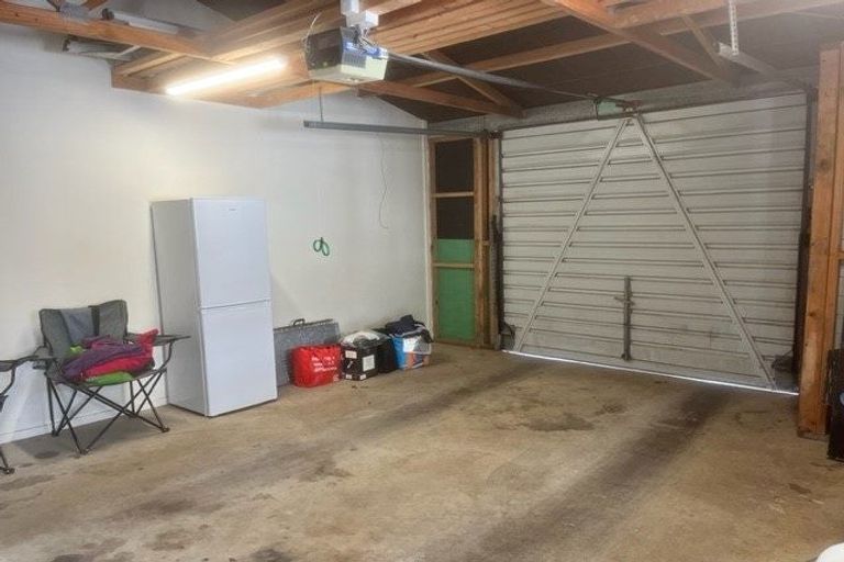 Photo of property in 17 Thurston Place, Bucklands Beach, Auckland, 2012