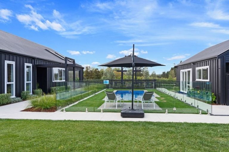 Photo of property in 10 Valley Road, Waitoki, Kaukapakapa, 0871