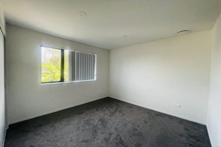 Photo of property in 10a Benton Place, Manurewa, Auckland, 2102