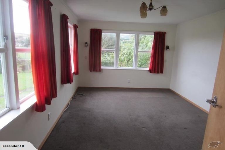 Photo of property in 47 Redwood Avenue, Tawa, Wellington, 5028