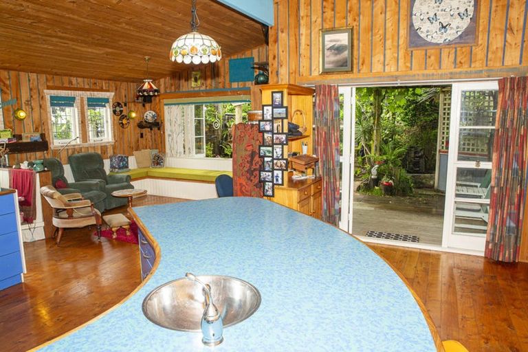 Photo of property in 123b Colombo Road, Waiuku, 2123