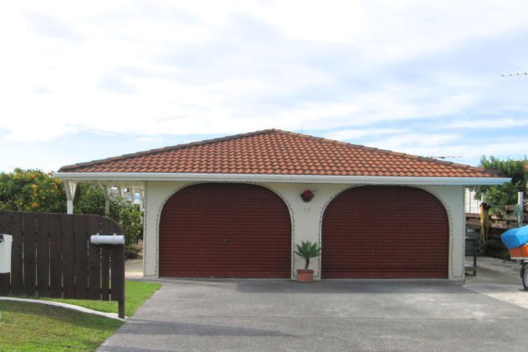 Photo of property in 10 Carmen Terrace, Snells Beach, 0920