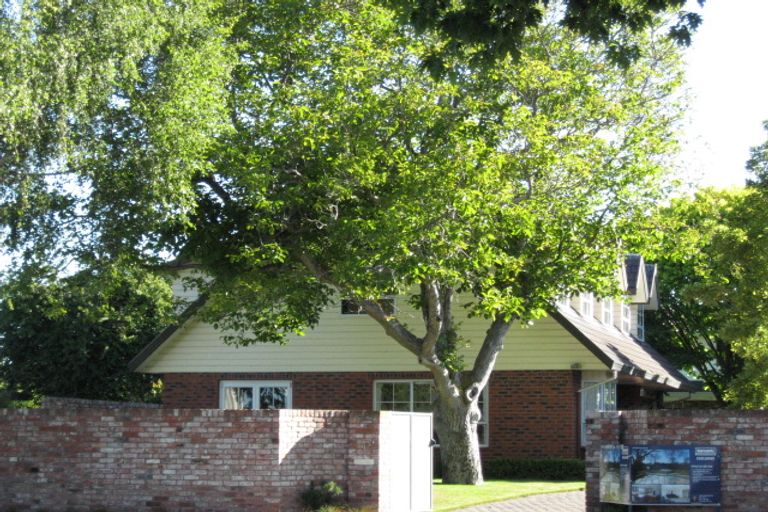 Photo of property in 441b Memorial Avenue, Burnside, Christchurch, 8053