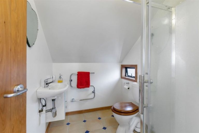 Photo of property in 66 Spinnaker Drive, Te Atatu Peninsula, Auckland, 0610