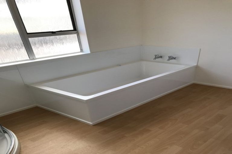 Photo of property in 8/177 Onewa Road, Birkenhead, Auckland, 0626