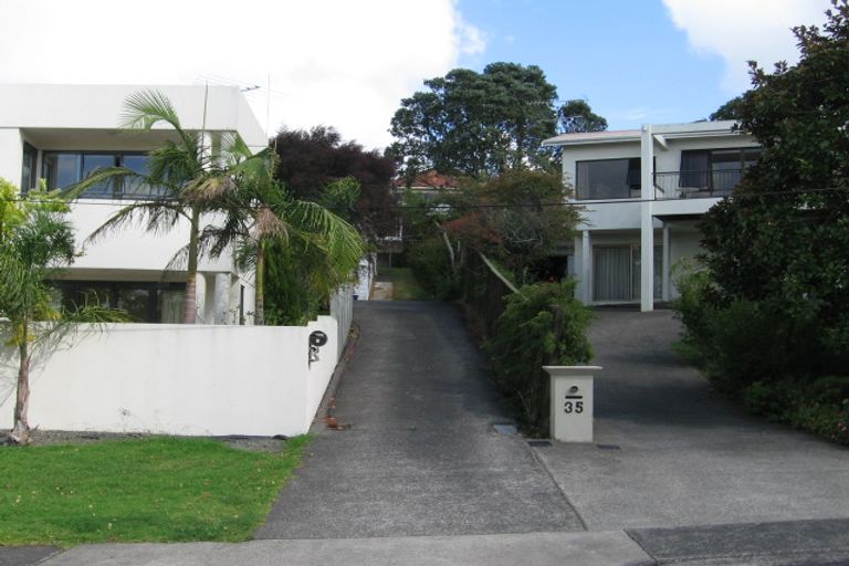 Photo of property in 1/37 Parr Terrace, Castor Bay, Auckland, 0620