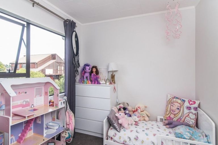 Photo of property in 13 Pitoitoi Street, Otaihanga, Paraparaumu, 5036