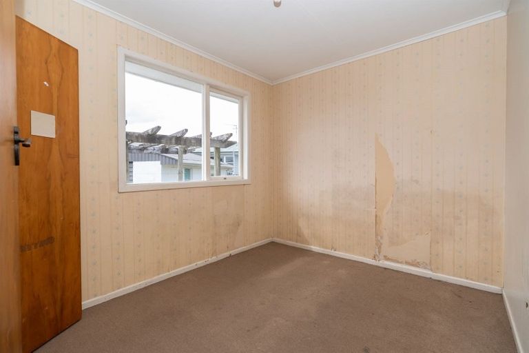 Photo of property in 77 Collins Road, Melville, Hamilton, 3206