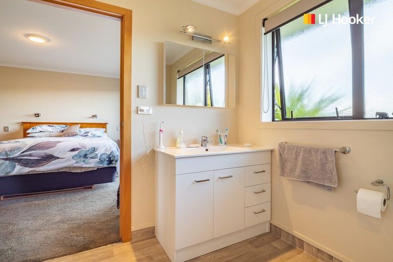 Photo of property in 35 Severn Street, Green Island, Dunedin, 9018