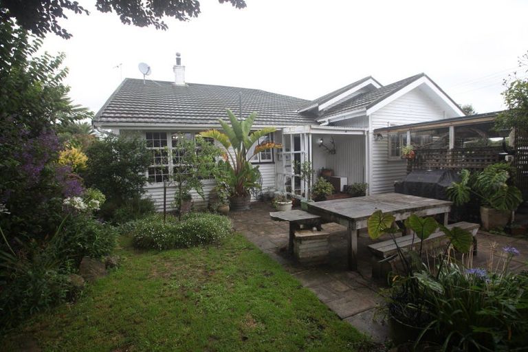 Photo of property in 19 Solander Street, Tolaga Bay, 4077