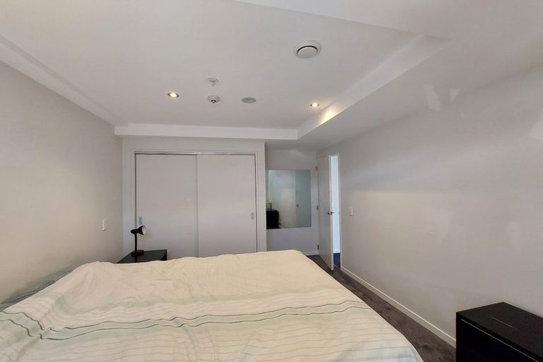 Photo of property in Nouvo Apartments, 2b/21 Rugby Street, Mount Cook, Wellington, 6021