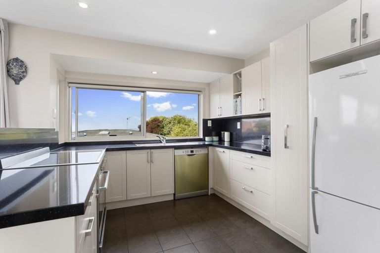 Photo of property in 1/127 Churchill Road, Rothesay Bay, Auckland, 0630