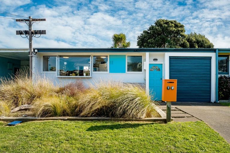 Photo of property in 1b Richard Street, Titahi Bay, Porirua, 5022
