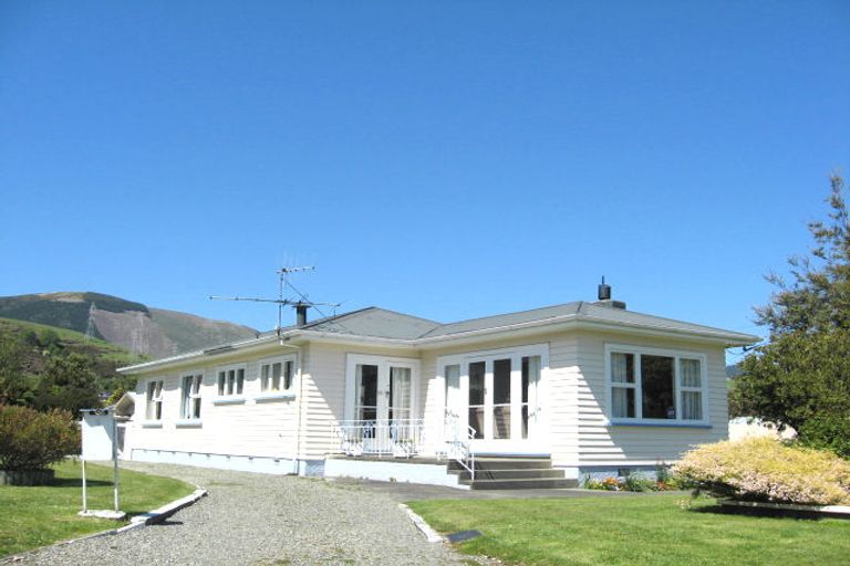 Photo of property in 5 Nikau Street, Stoke, Nelson, 7011