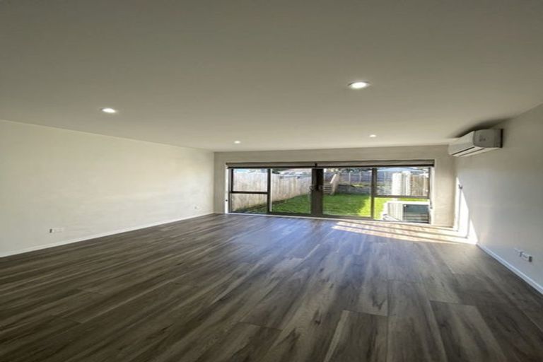 Photo of property in 99b Mahia Road, Wattle Downs, Auckland, 2103