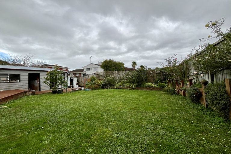 Photo of property in 73 Angelo Avenue, Howick, Auckland, 2014