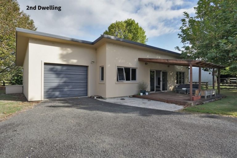 Photo of property in 64 Houghton Road, Ngahinapouri, Hamilton, 3290