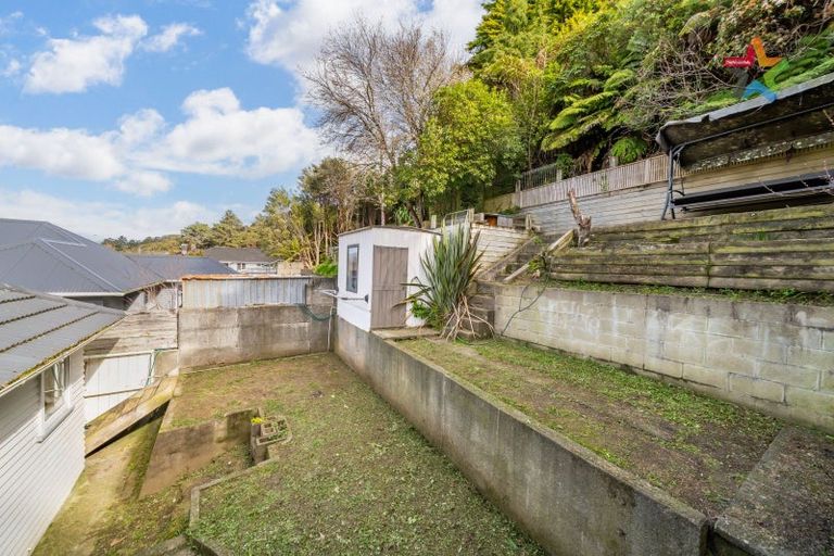 Photo of property in 153 Wellington Road, Wainuiomata, Lower Hutt, 5014